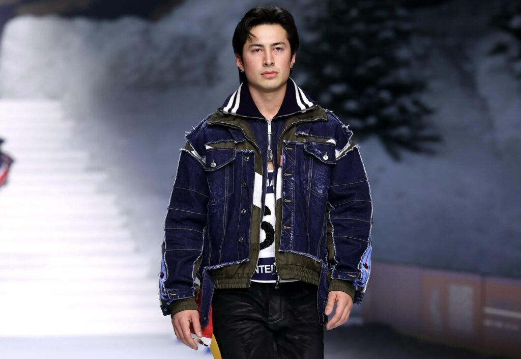 Na Dsquared2, Hudson Williams queima o pódio