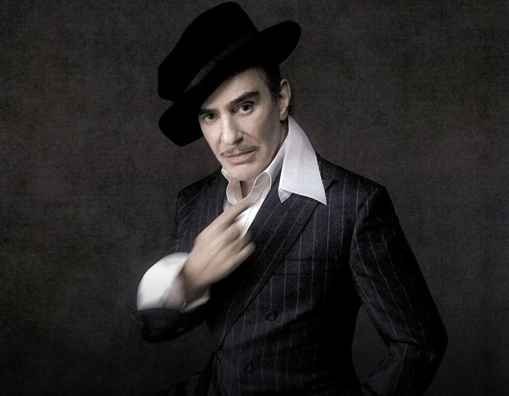 John Galliano e Zara: a colisão entre luxo autoral e fast fashion pode redefinir a moda contemporânea