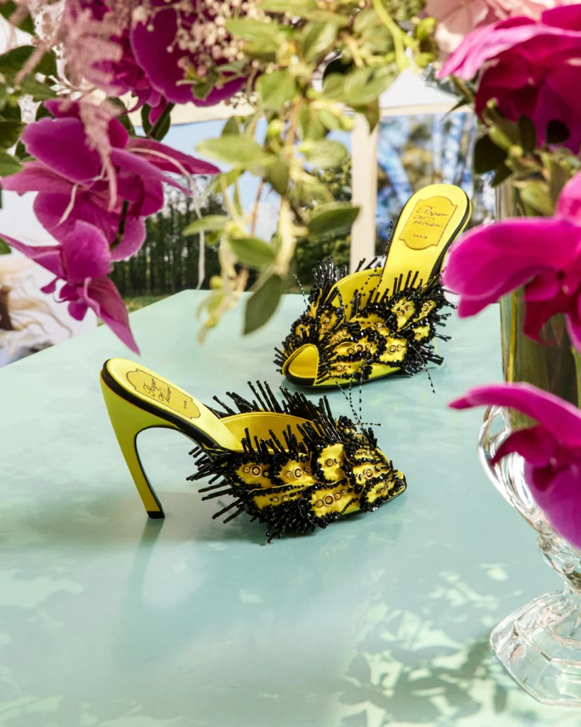 Roger Vivier transforma a alta-costura em arte com L’Atelier des Papillons